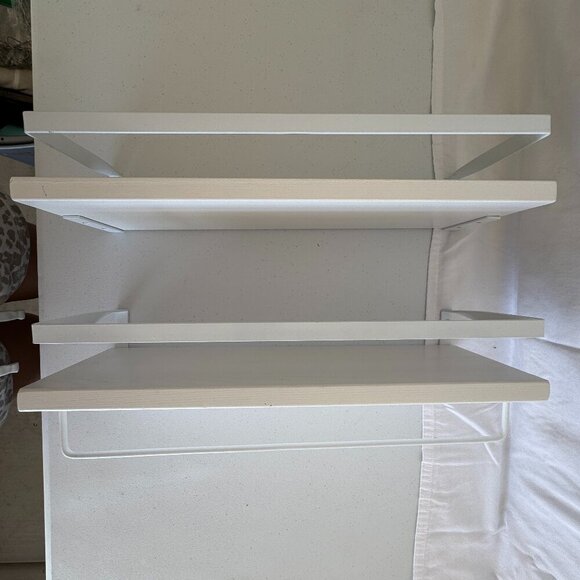 White Wall Mounted Wood and Metal Shelf with Towel Bar Modern Bathroom Storage - Picture 1 of 4